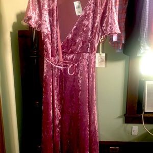 Maternity Jessica Simpson gorgeous NWT dress